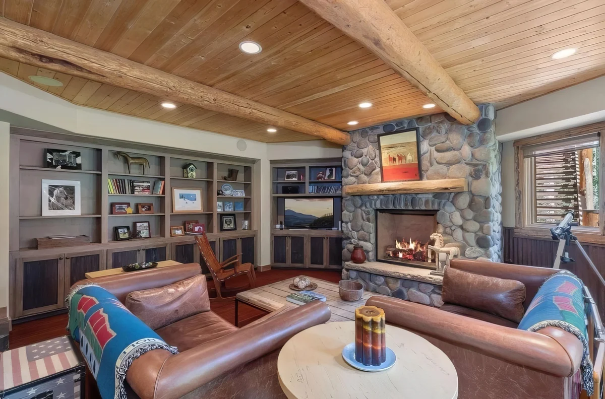 Wander Mountain Village #15