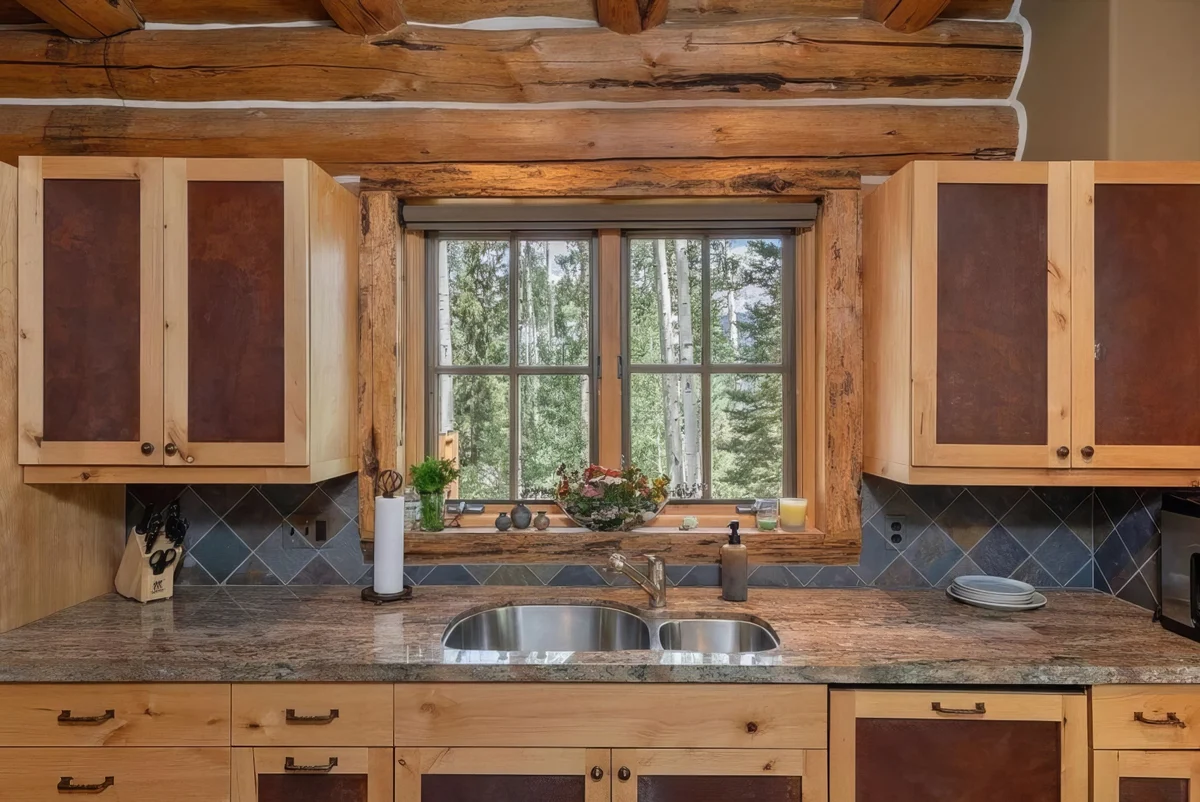 Wander Mountain Village #25