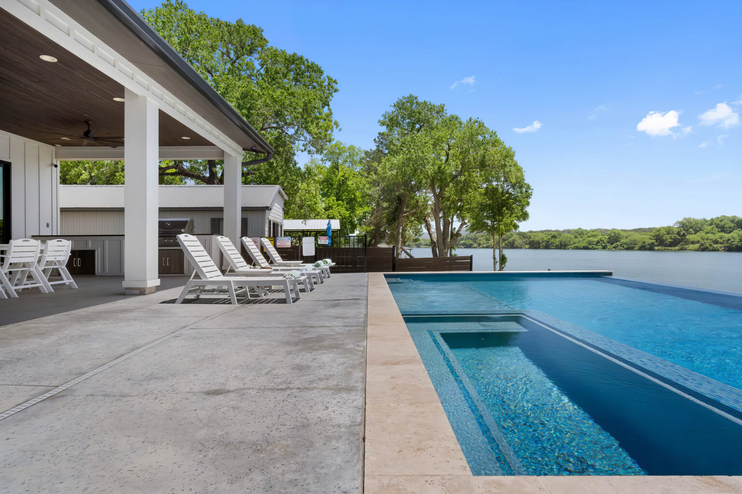 Wander Kingsland Lakefront #35