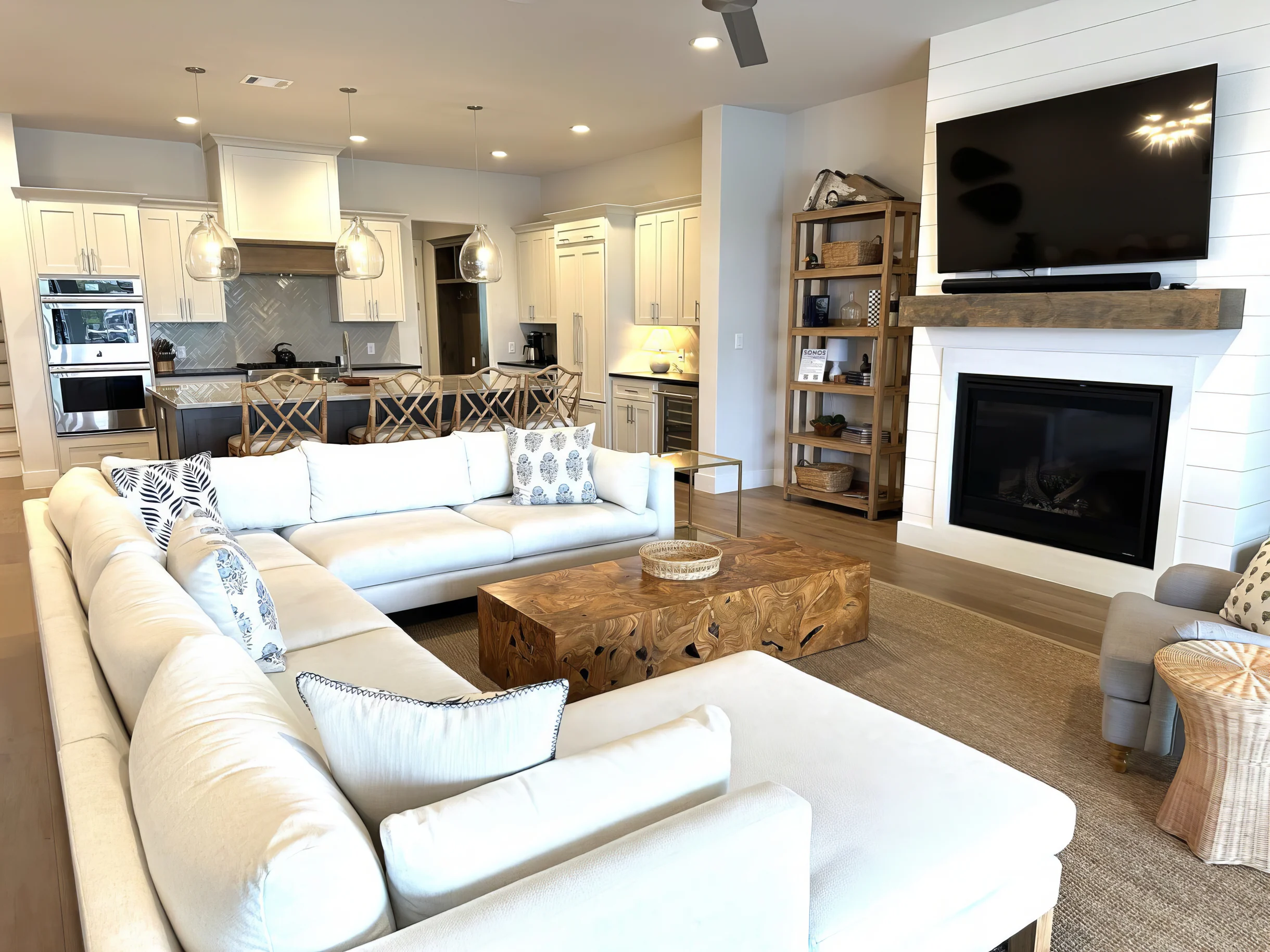 Wander Kingsland Lakefront #29