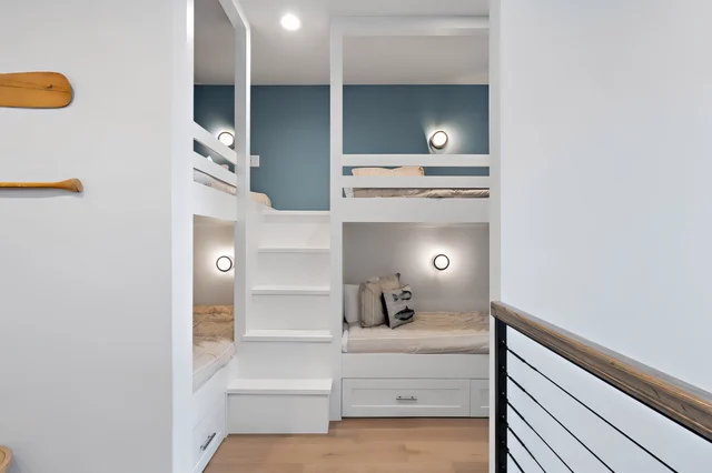 Bunk Bedroom image 1