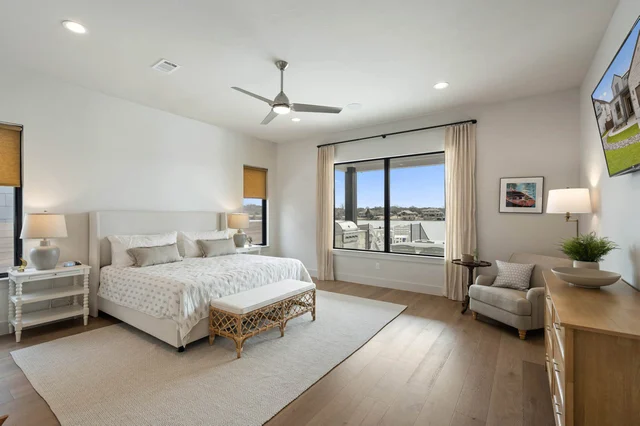 Bedroom 1 image 1