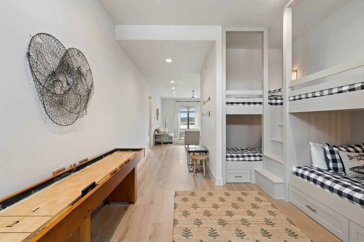 Wander Kingsland Waterfront #24