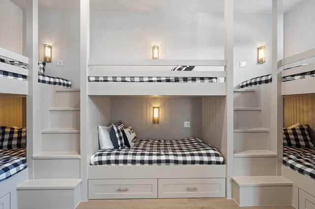 Bunk Bedroom image 1