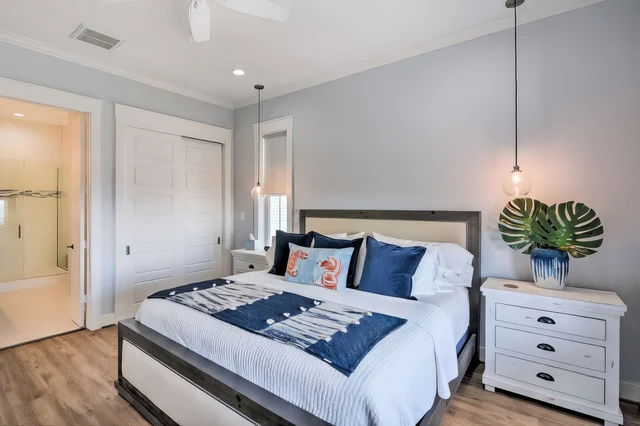 Bedroom 1 image 1