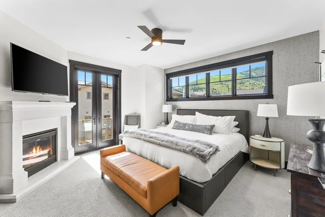 Bedroom 1 image 1