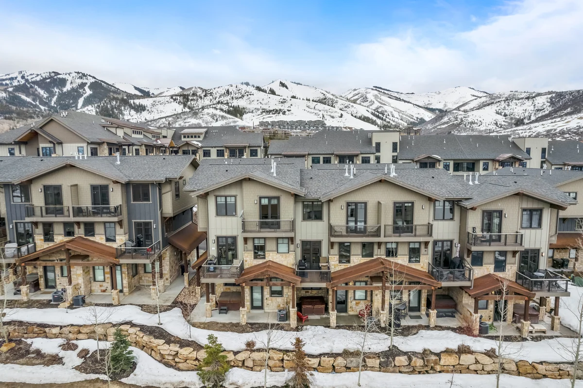 Wander Park City Cascade