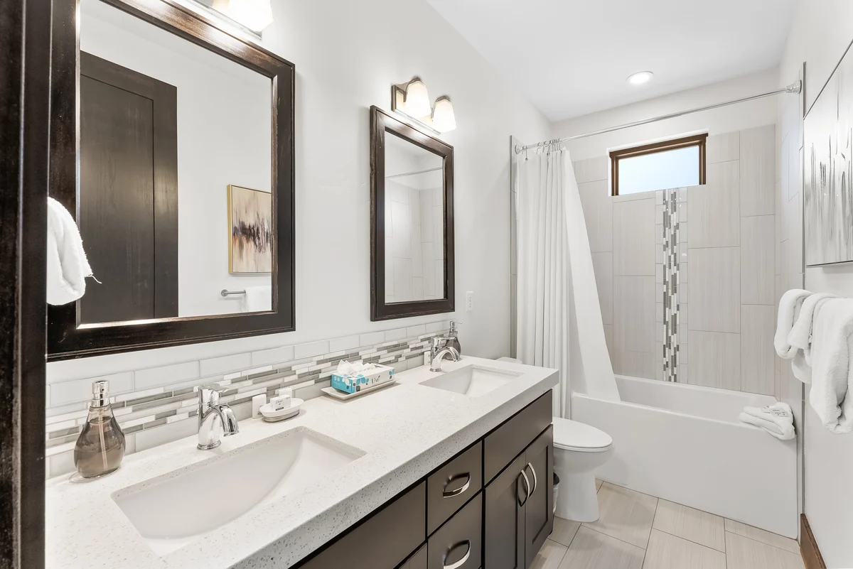 Wander Park City Hollow