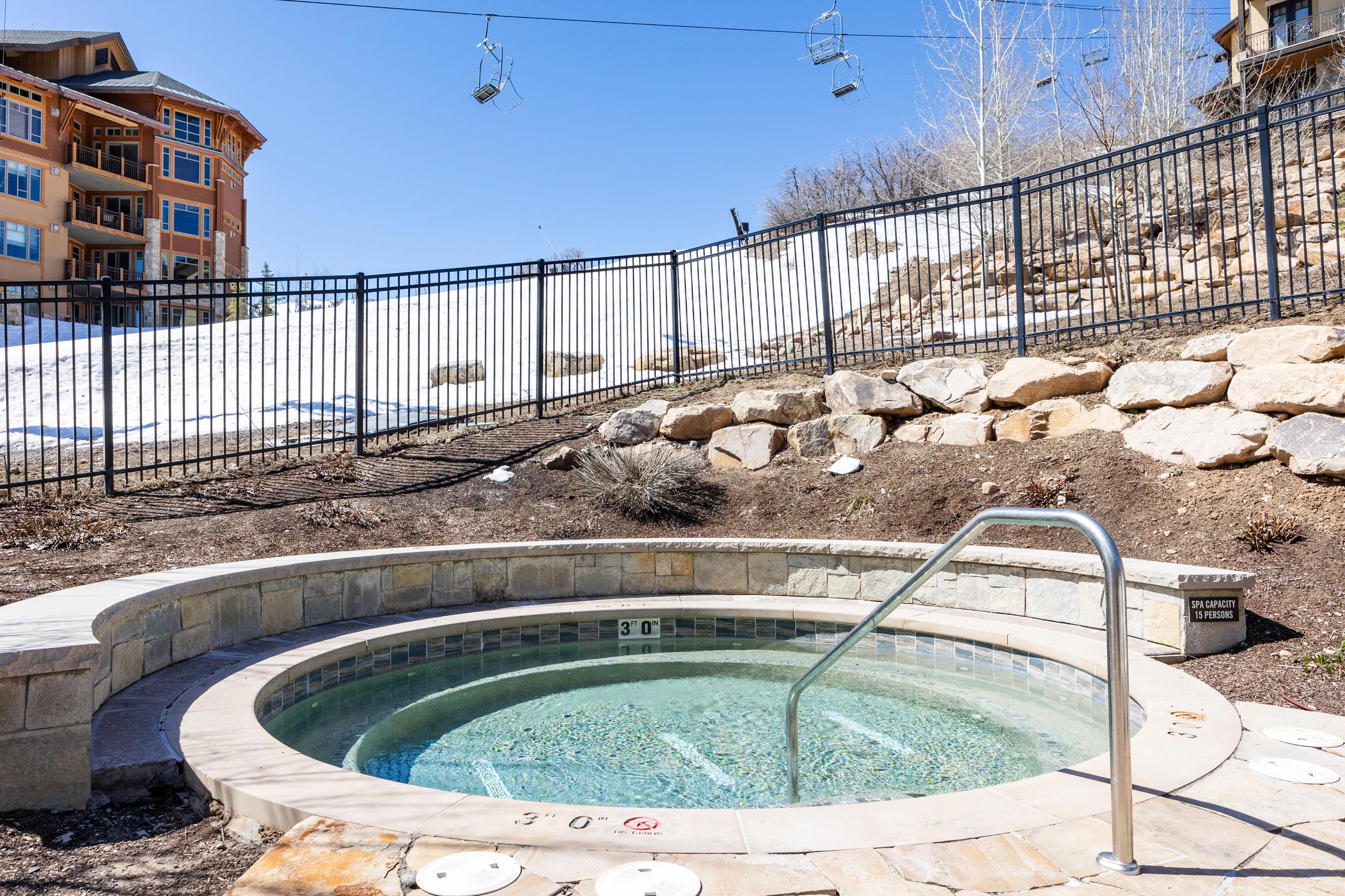 Wander Park City Glow #102