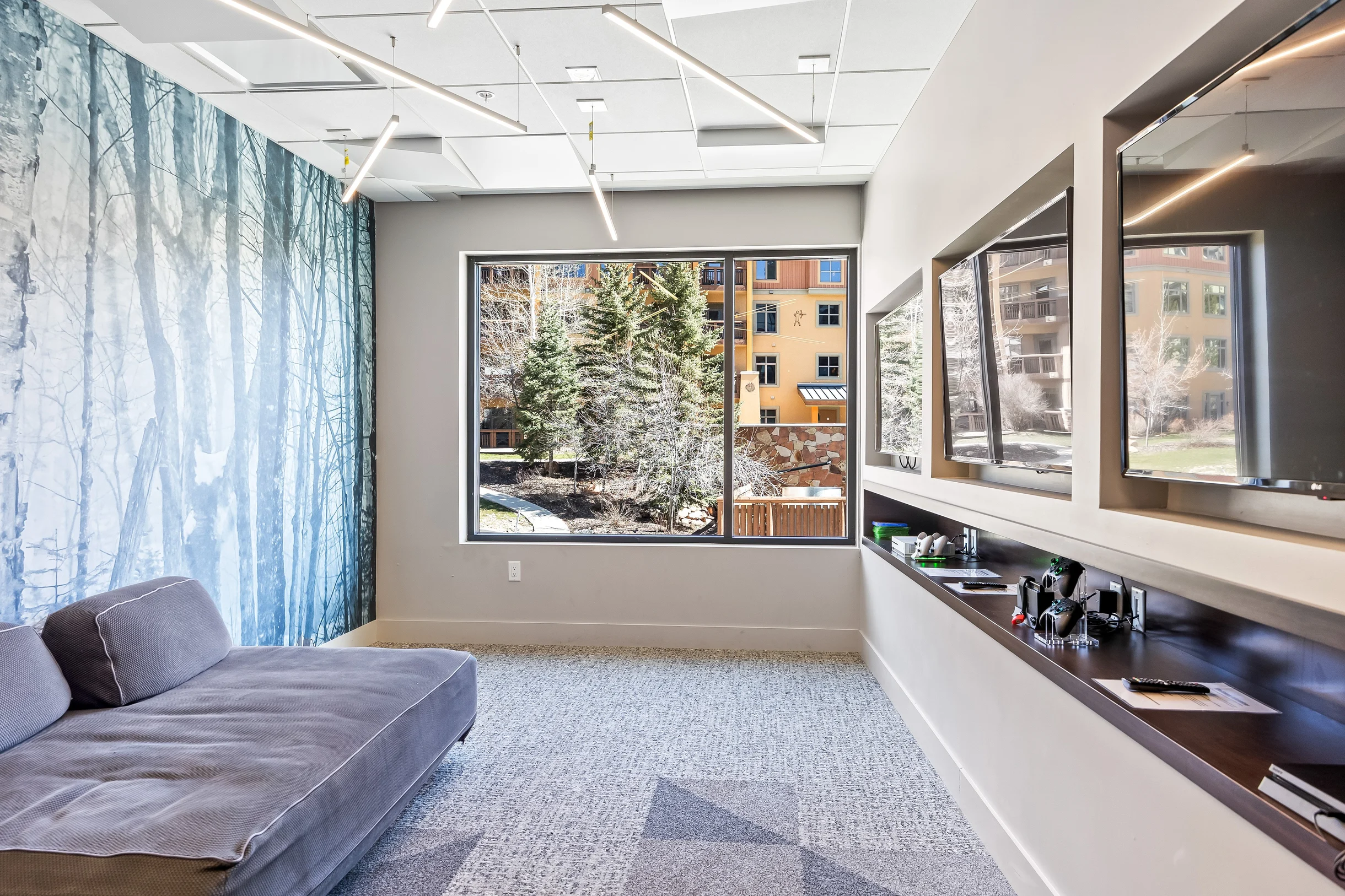 Wander Park City Glow #71