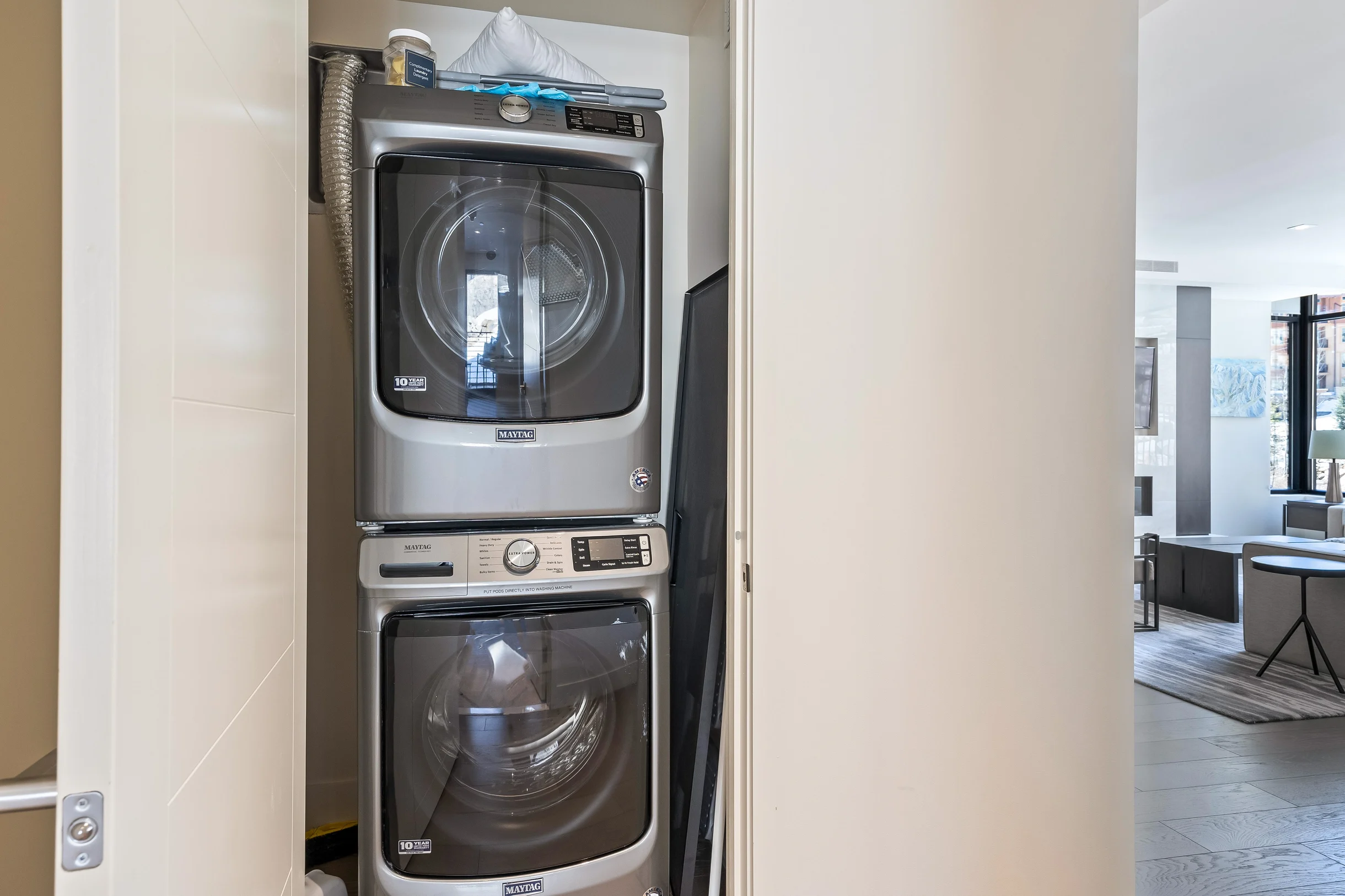 Wander Park City Glow #124