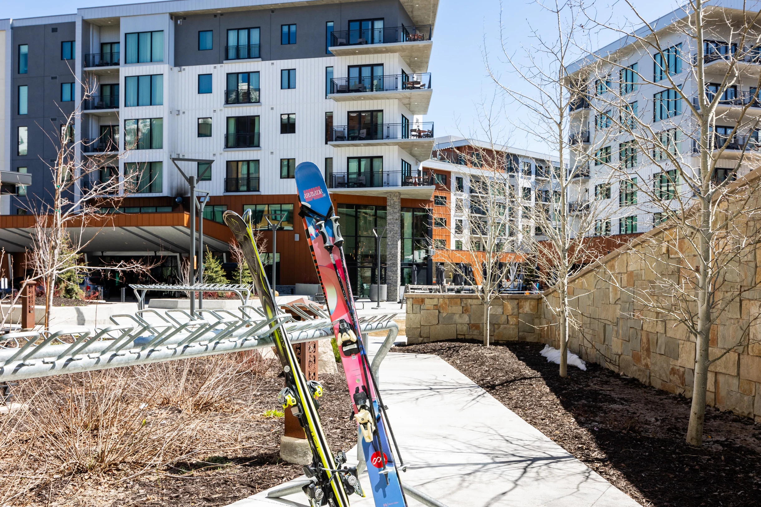 Wander Park City Glow #117