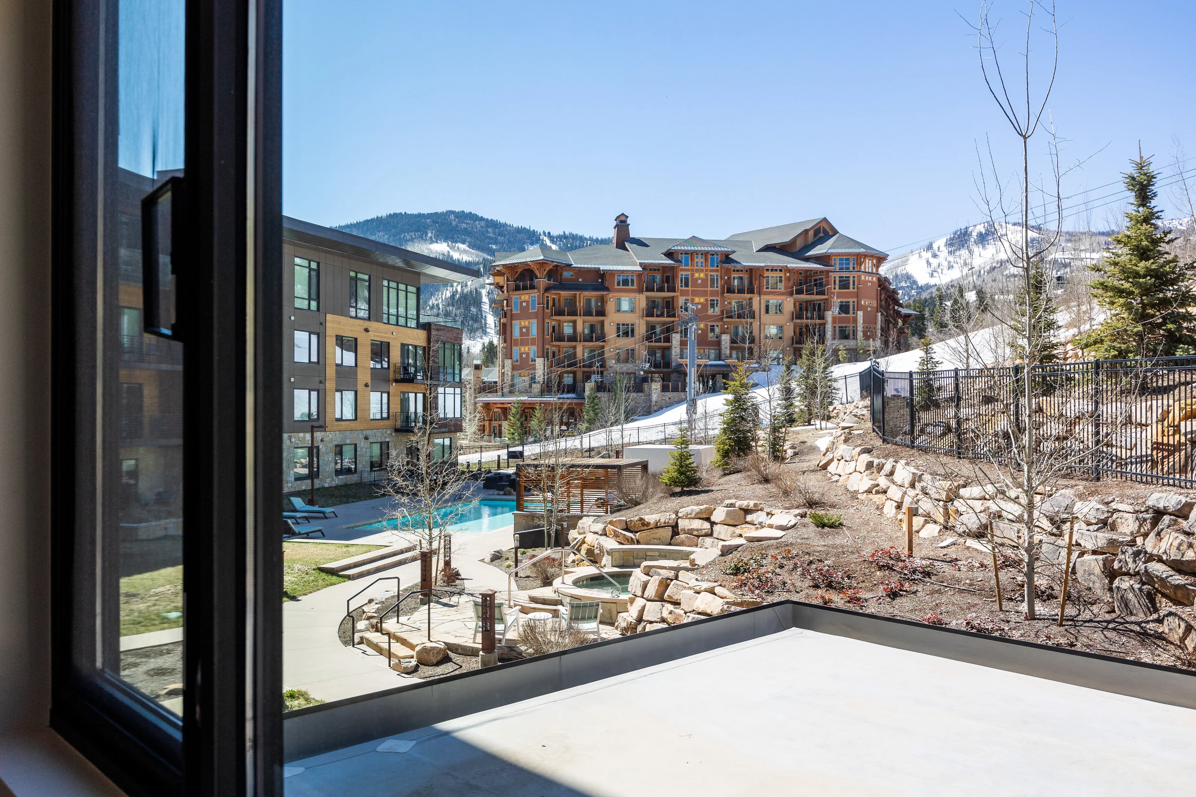 Wander Park City Glow #27