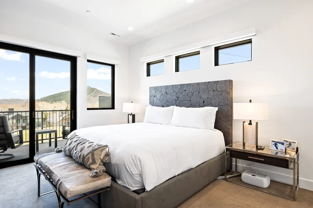 Bedroom 1 image 1
