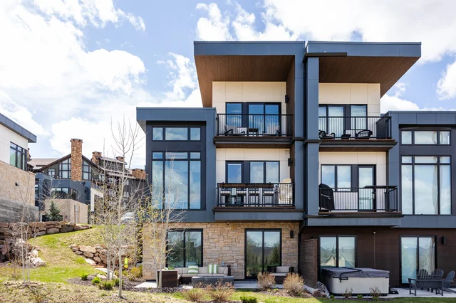 Wander Park City Frost #4