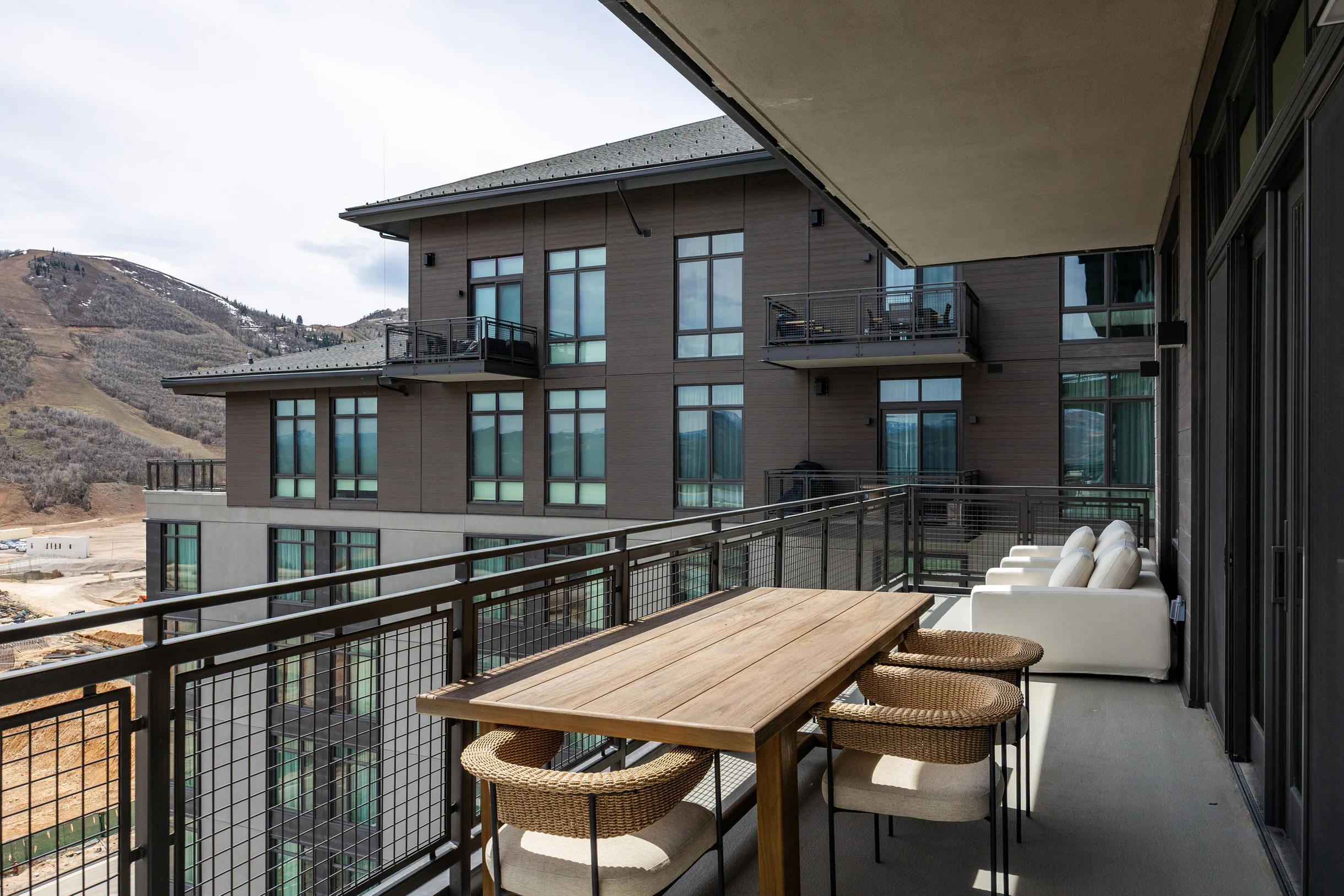 Wander Midway Valley #61