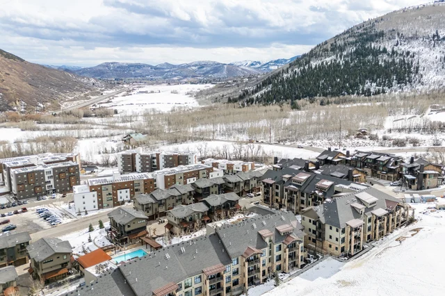 Wander Park City Powder #5