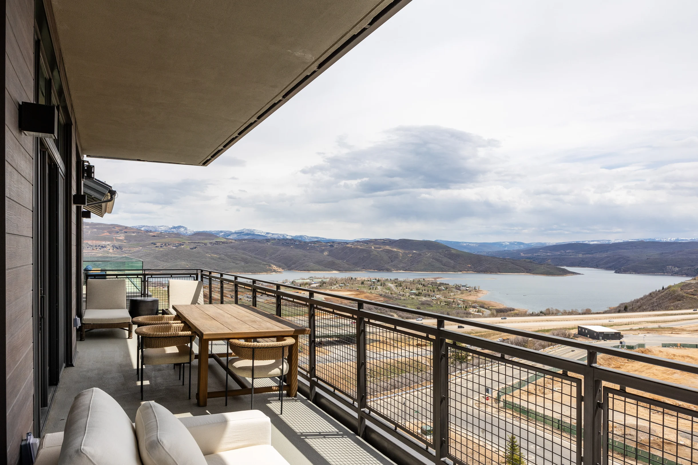 Wander Midway Valley #35