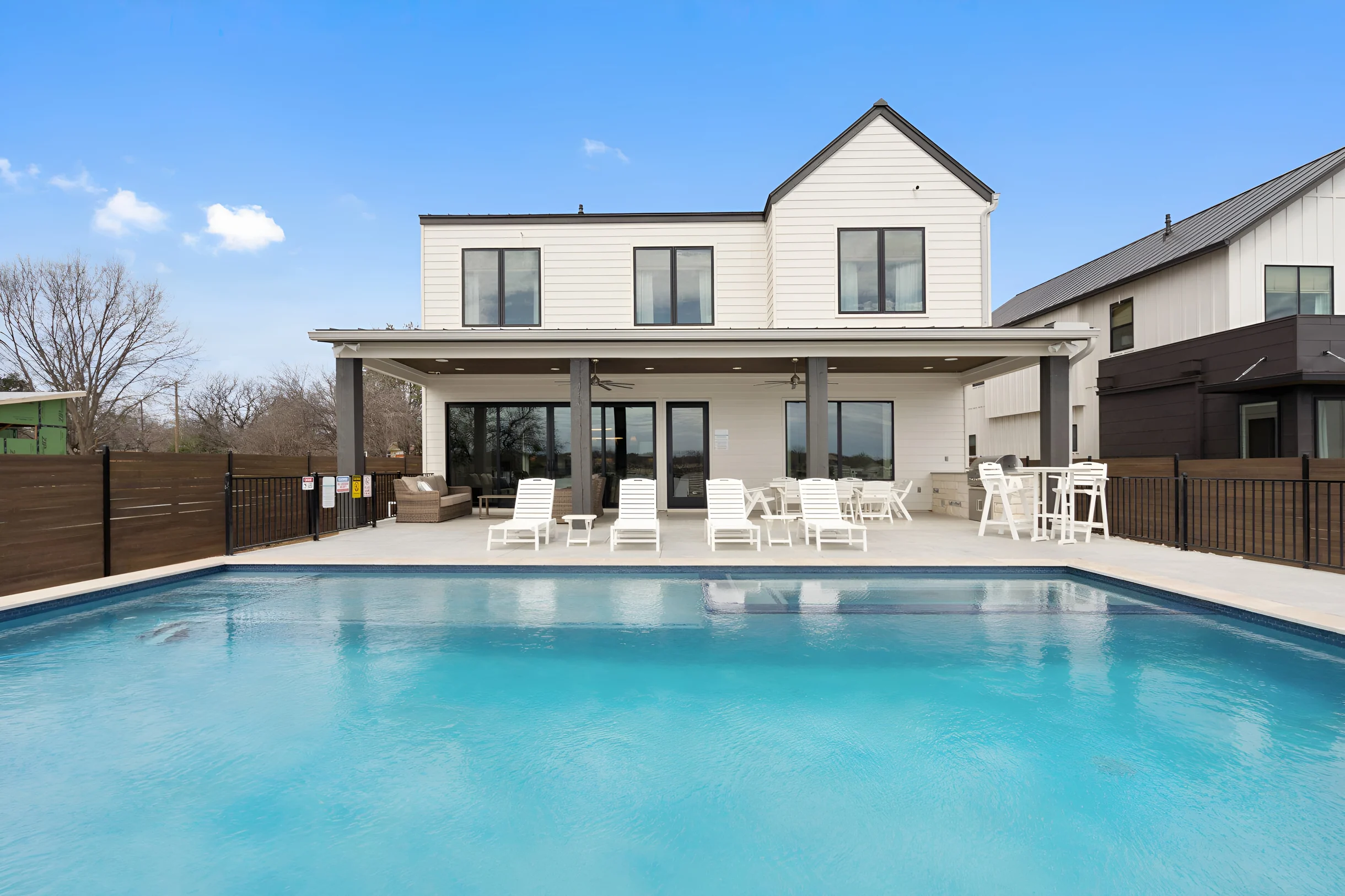 Wander Kingsland Waterfront