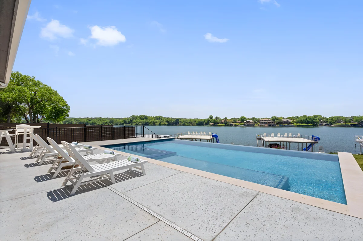 Wander Kingsland Waterfront