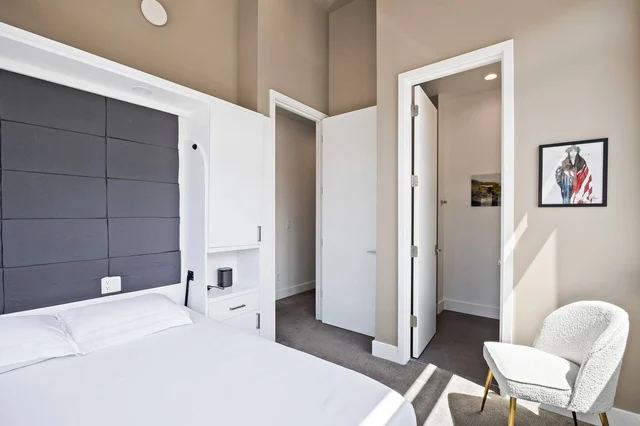 Bedroom 3 image 1