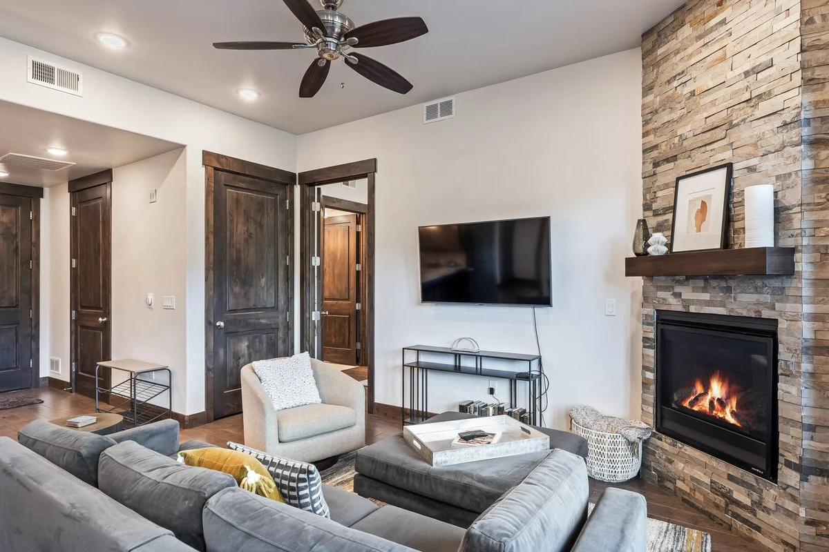 Wander Park City Wasatch #18