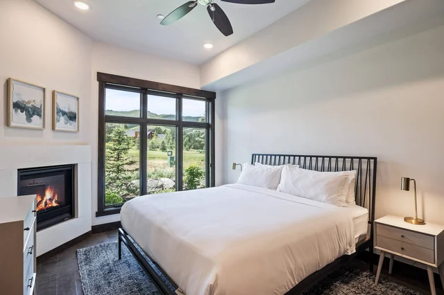 Bedroom 1 image 1