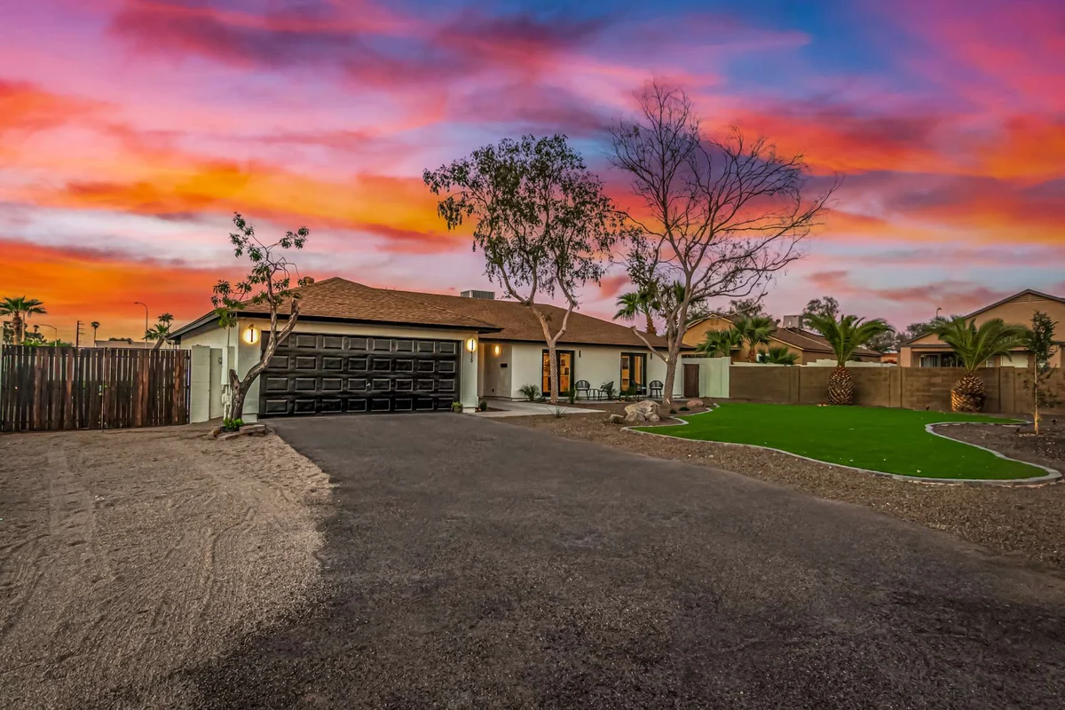 Wander Scottsdale Sky #4