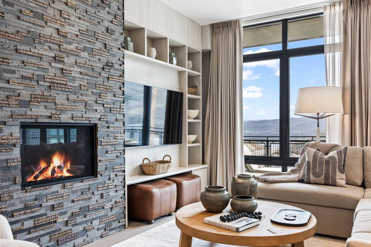 Wander Midway Valley