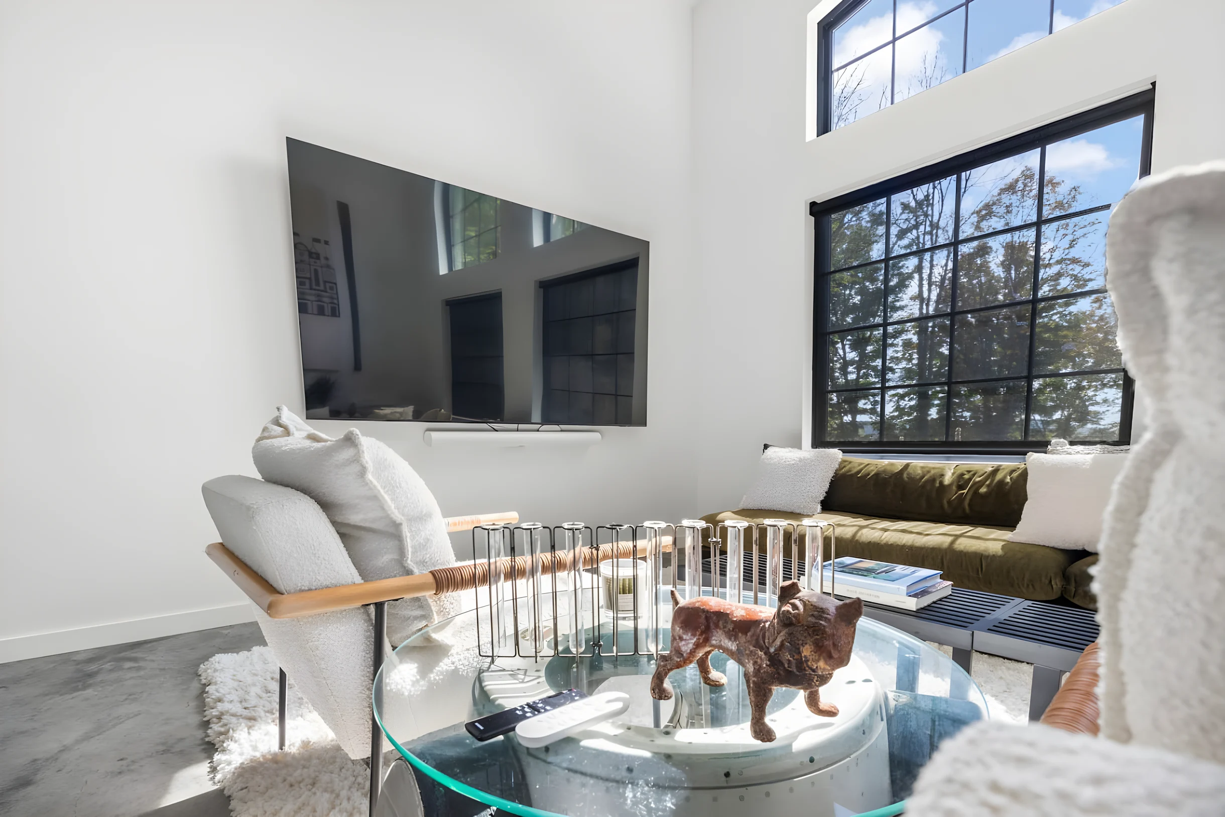 Modern Hudson Retreat Near Town with Hot Tub #19