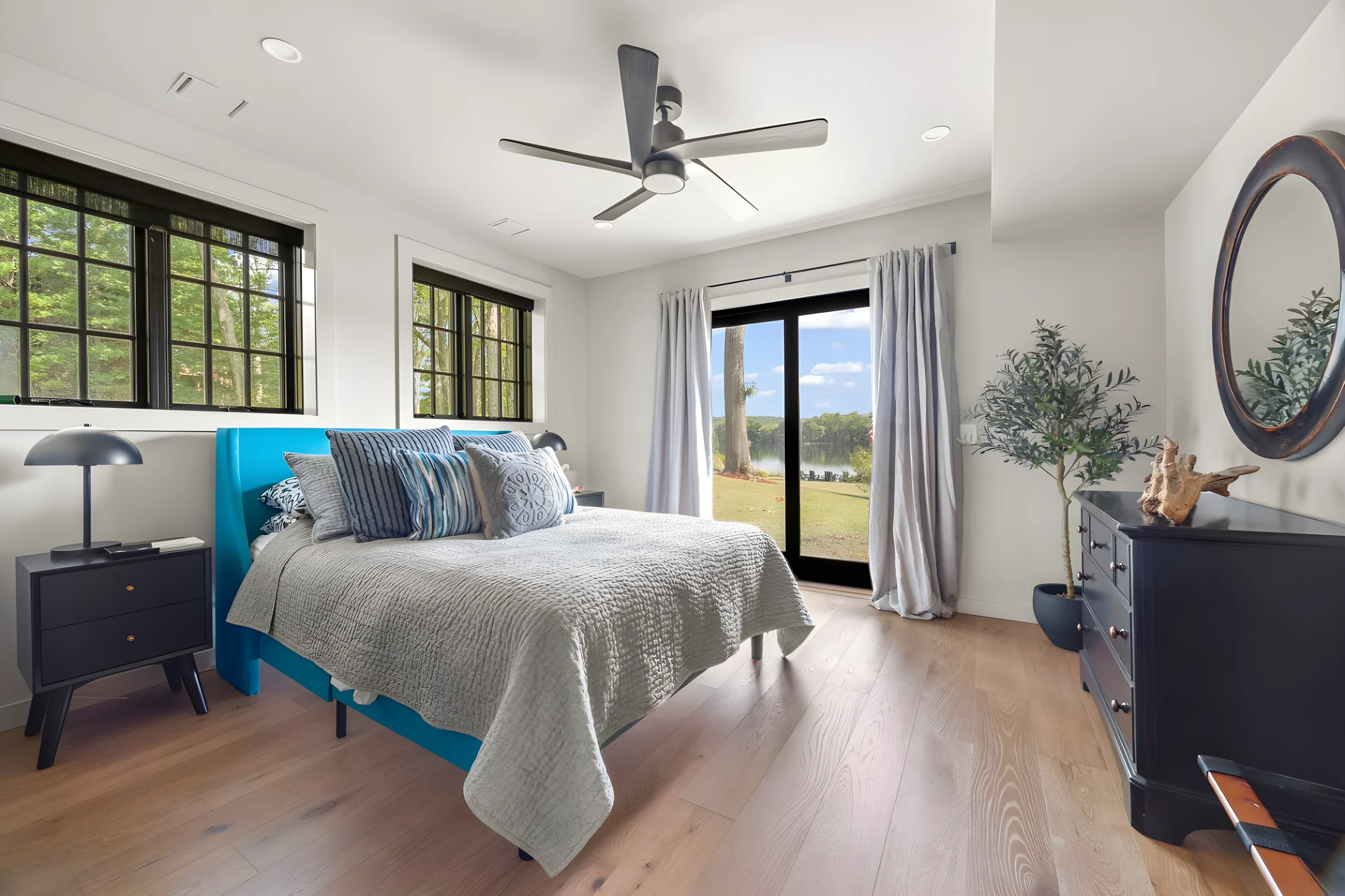 Lake Front • Private Beach • Deck & Dock • Golf #21