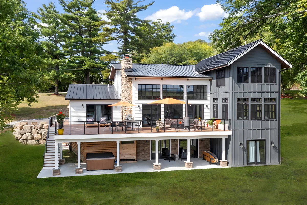 Lake Front • Private Beach • Deck & Dock • Golf