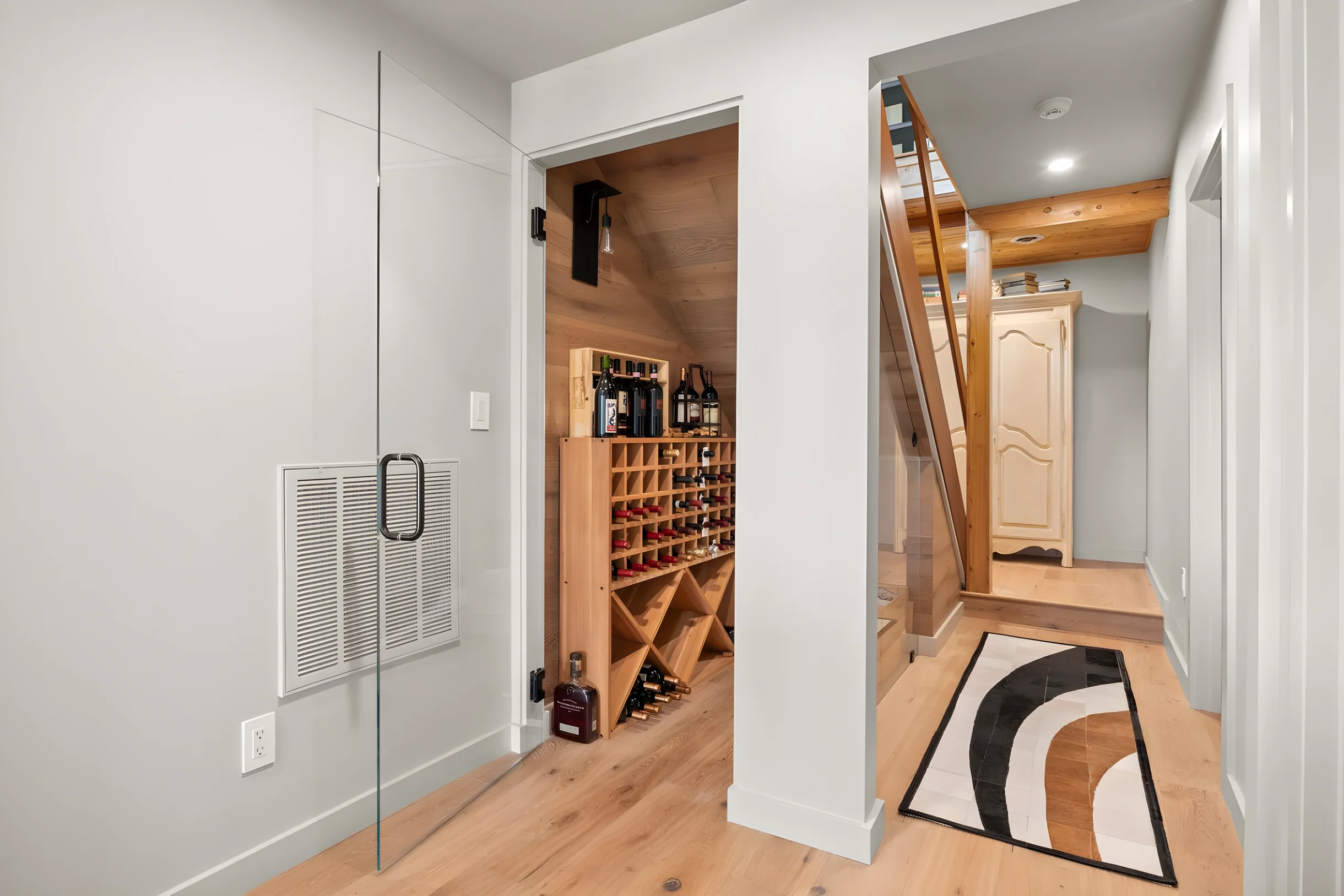 Lake Front • Private Beach • Deck & Dock • Golf #35