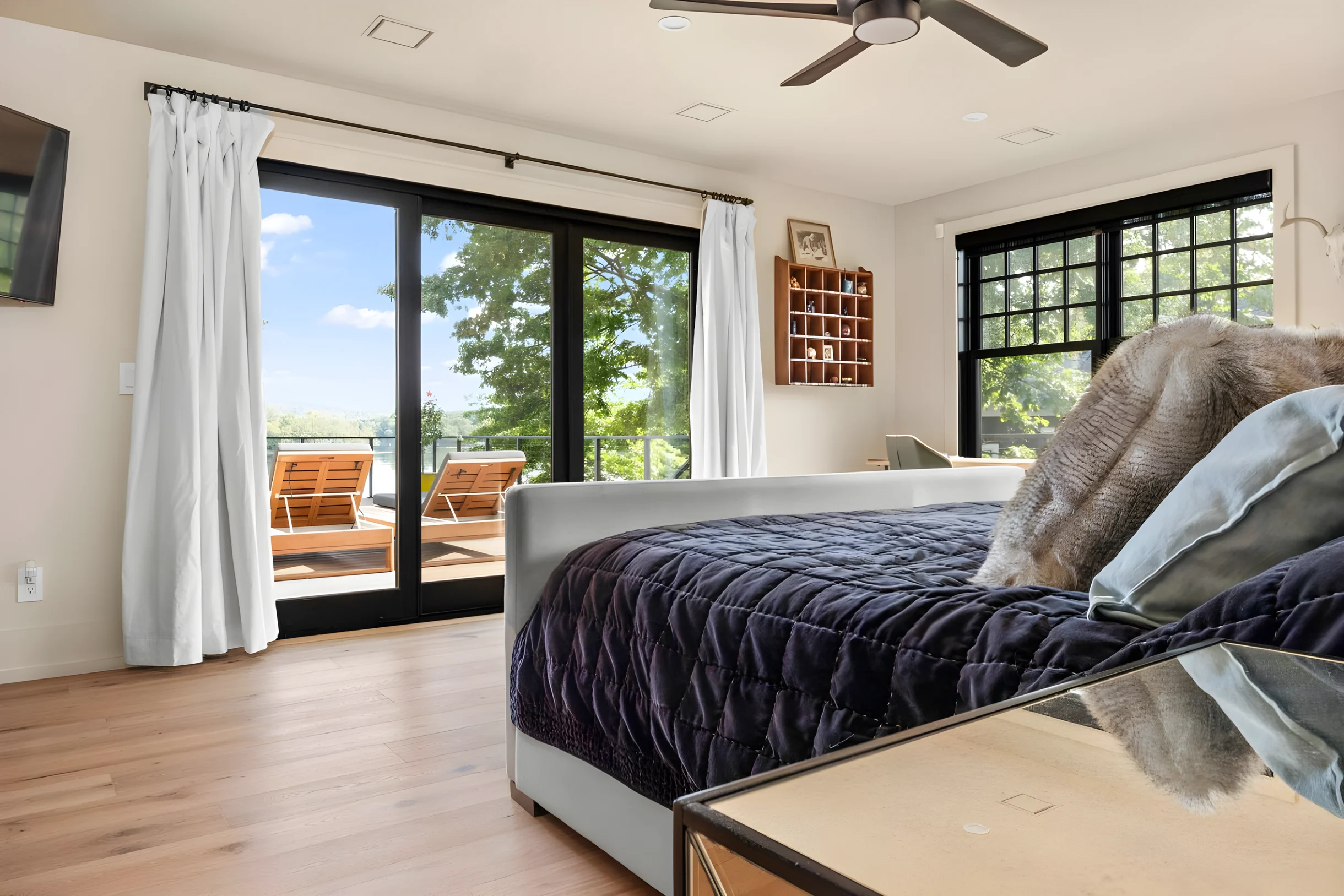 Lake Front • Private Beach • Deck & Dock • Golf #27