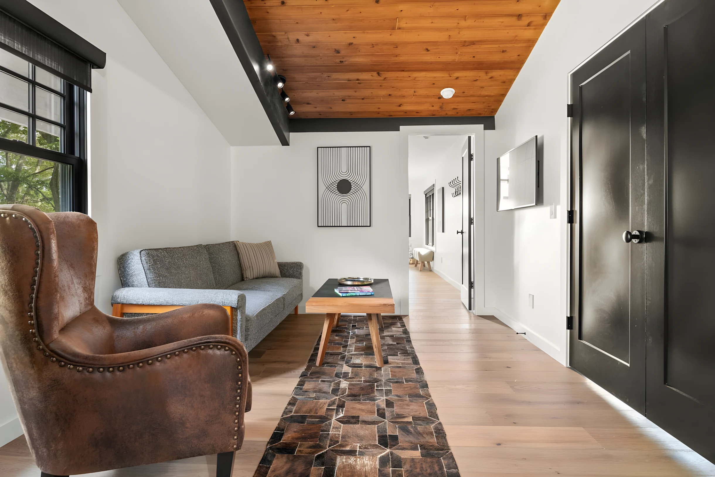 Lake Front • Private Beach • Deck & Dock • Golf #29