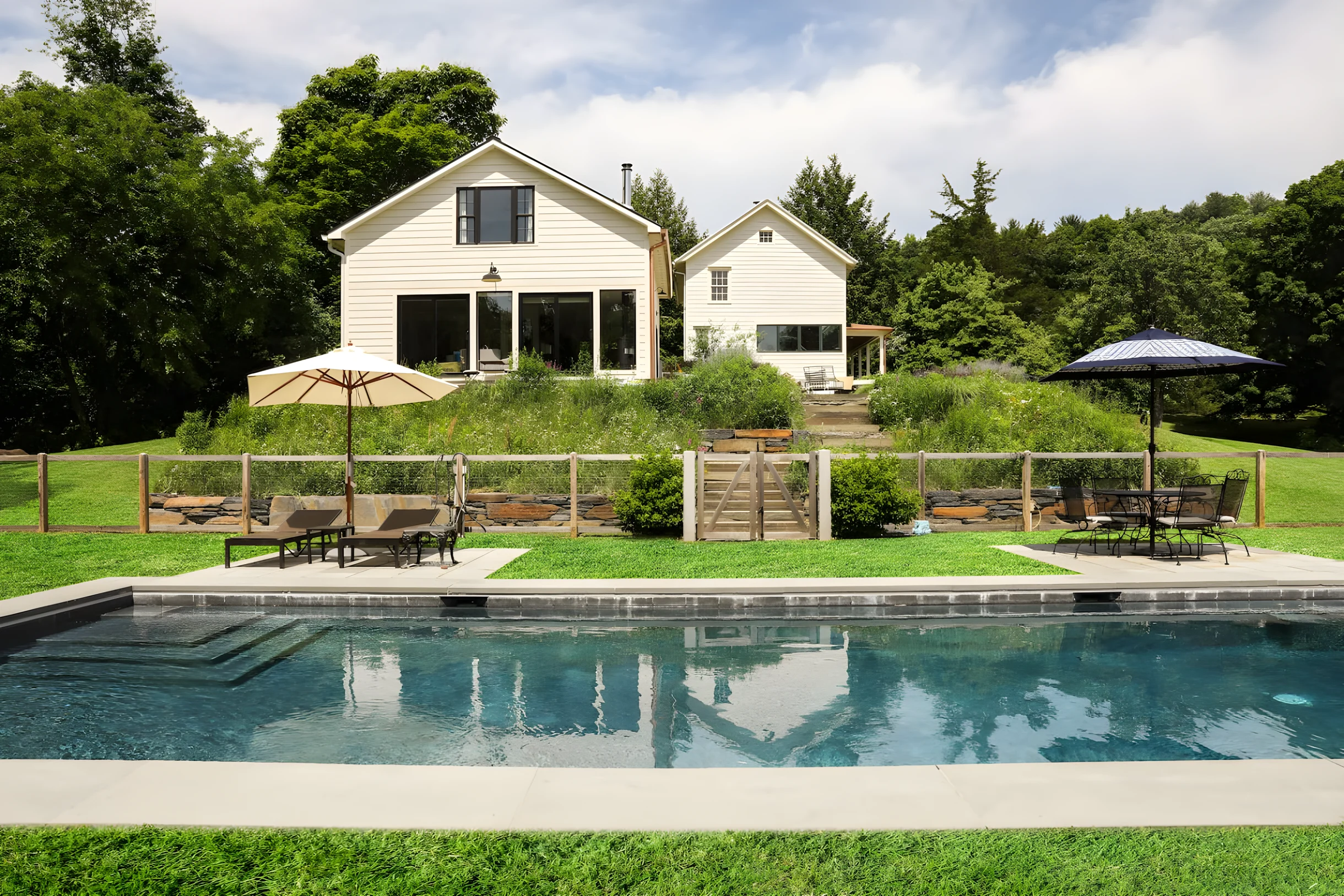 Farmhouse • Secluded • Under 10 mins to Hudson NY #22