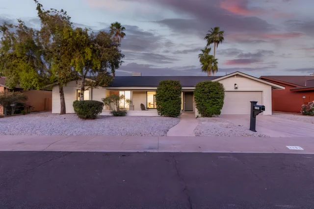 Wander Scottsdale Mesas #4