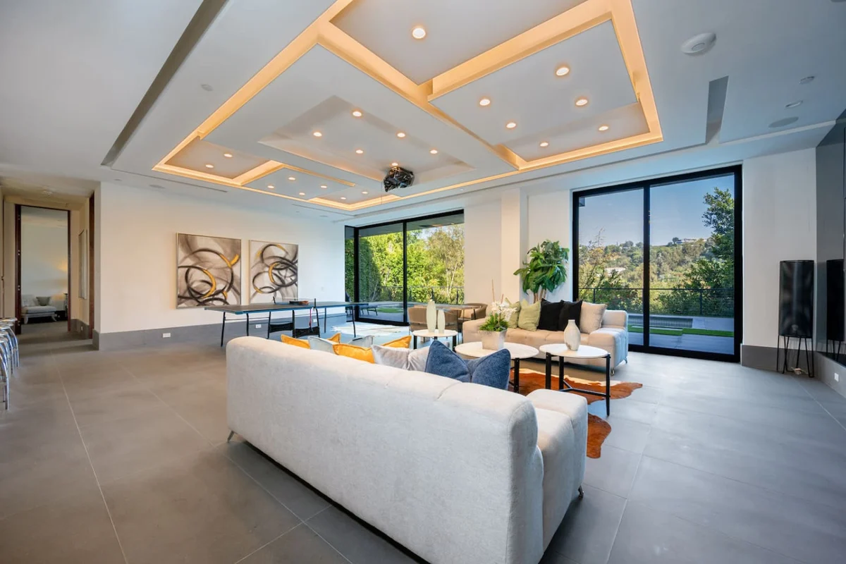 Wander Beverly Hills Palisades