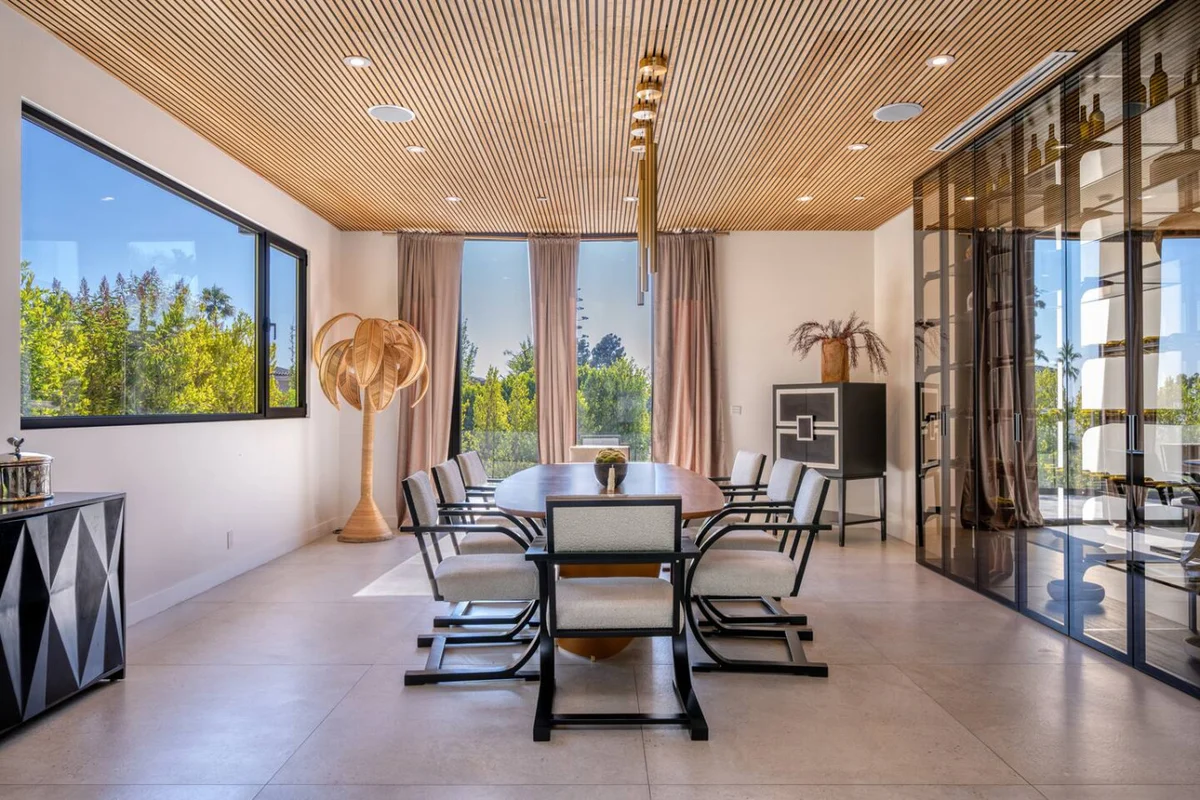 Wander Beverly Hills Trousdale