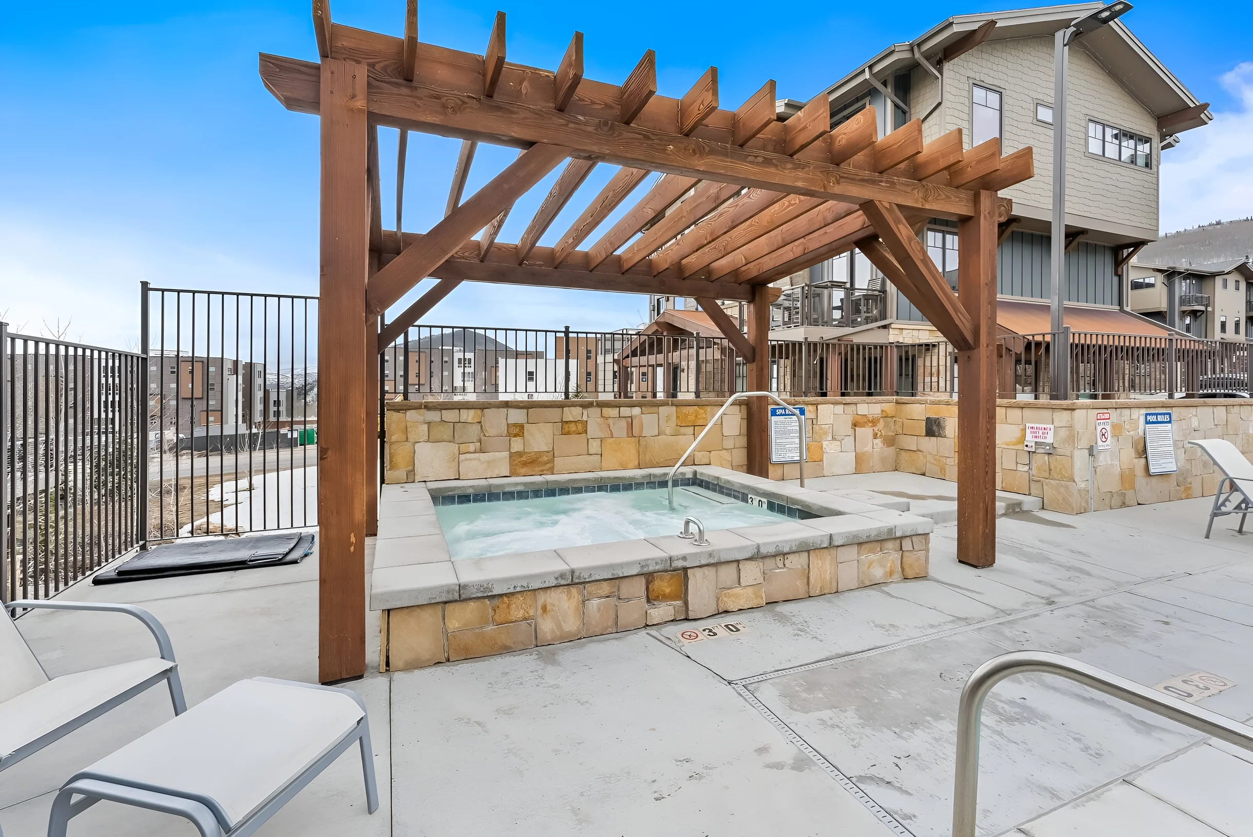 Wander Park City Powder #11