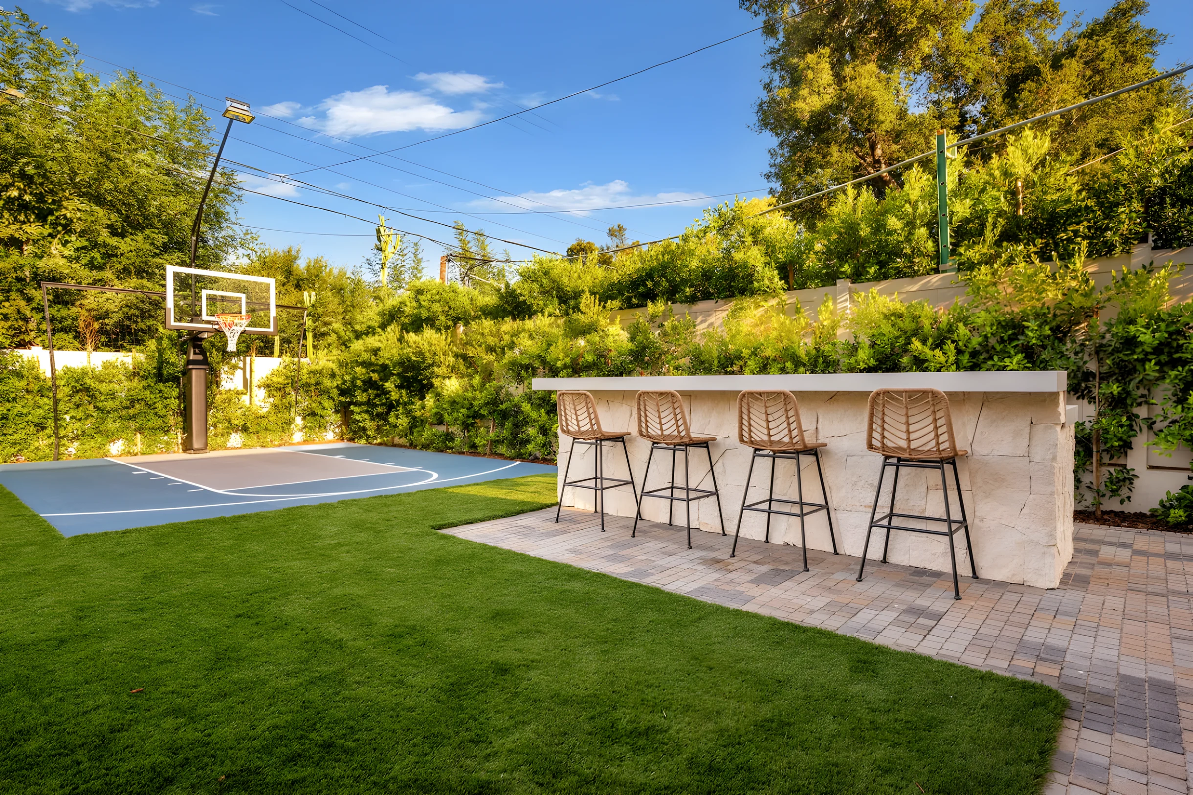 Wander Los Angeles Oakwood #2