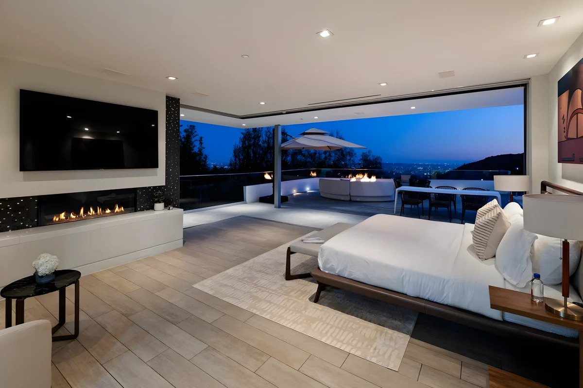 Wander Hollywood Hills Panorama