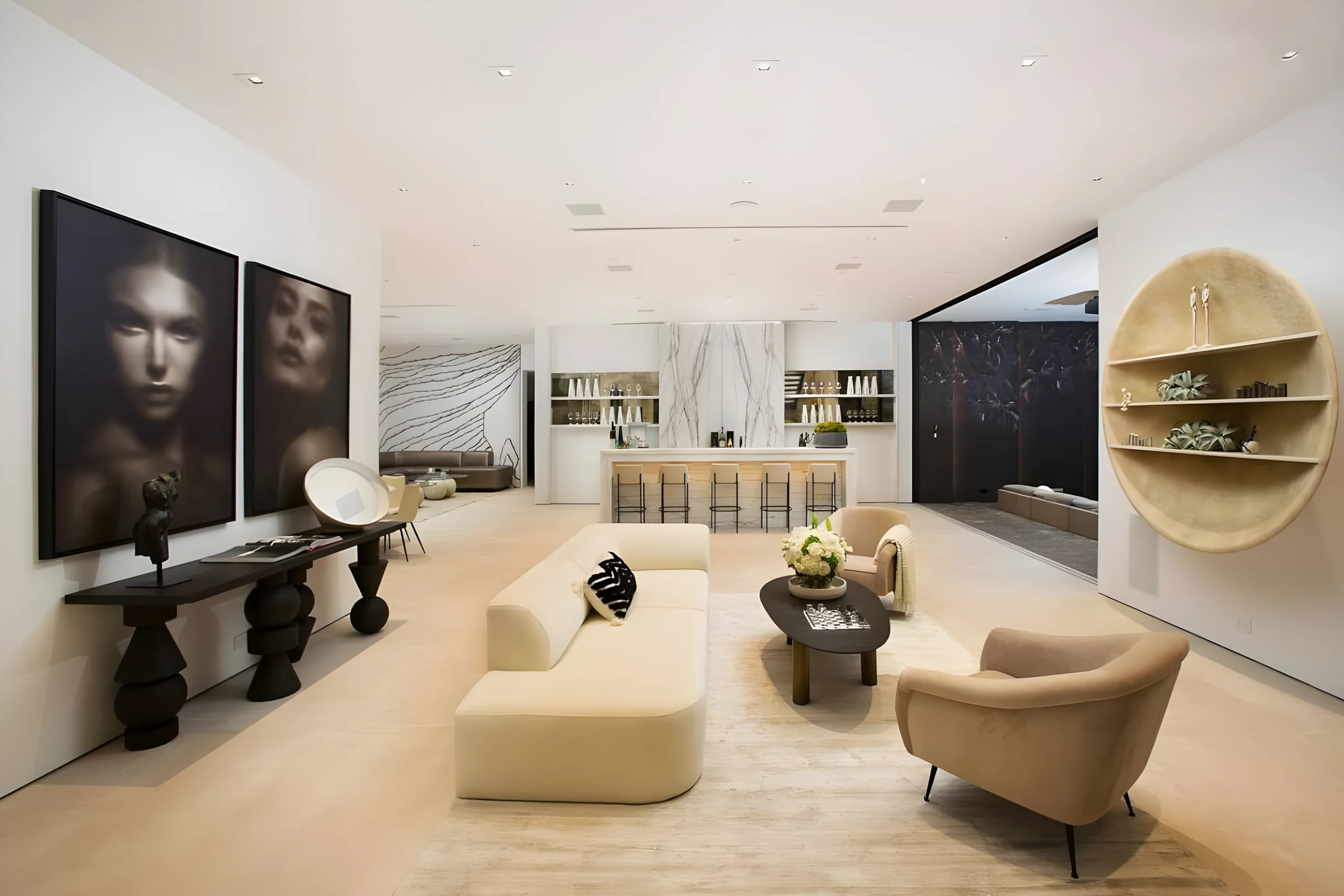 Ultra-Luxurious BH Estate | Pool, Theatre, Views #81