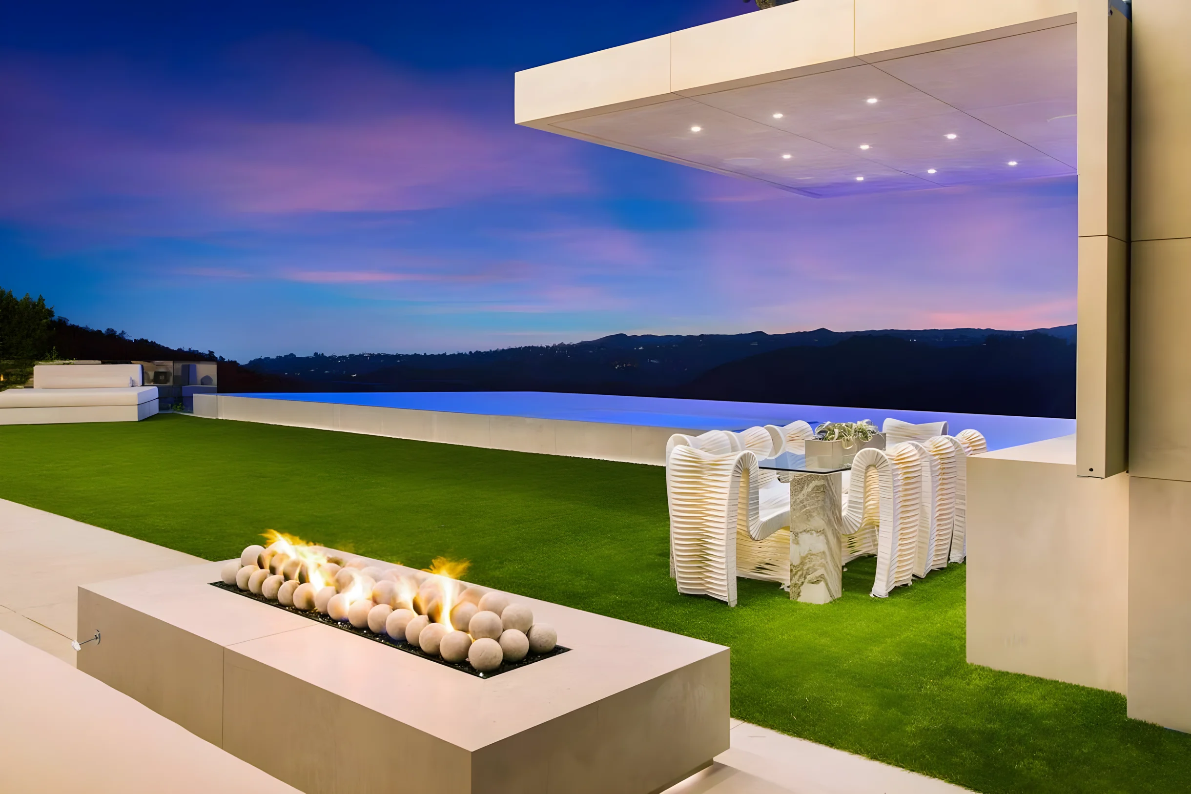 Ultra-Luxurious BH Estate | Pool, Theatre, Views #34