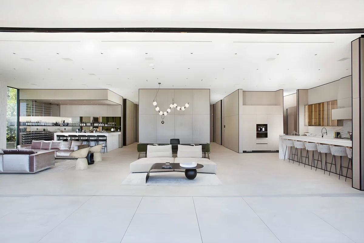 Wander Beverly Hills Canopy