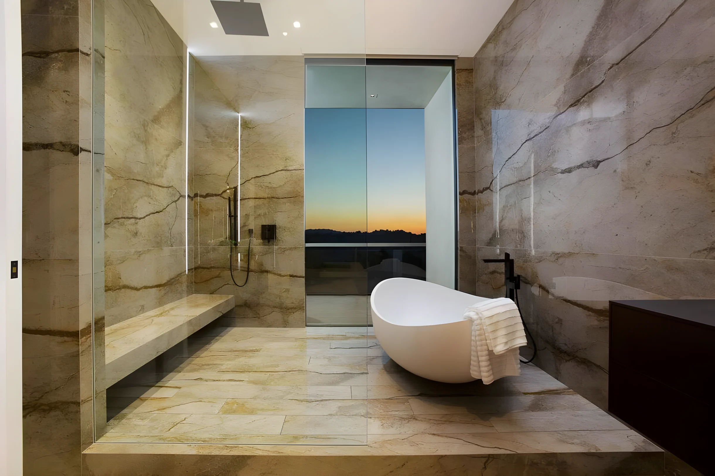 Ultra-Luxurious BH Estate | Pool, Theatre, Views #17