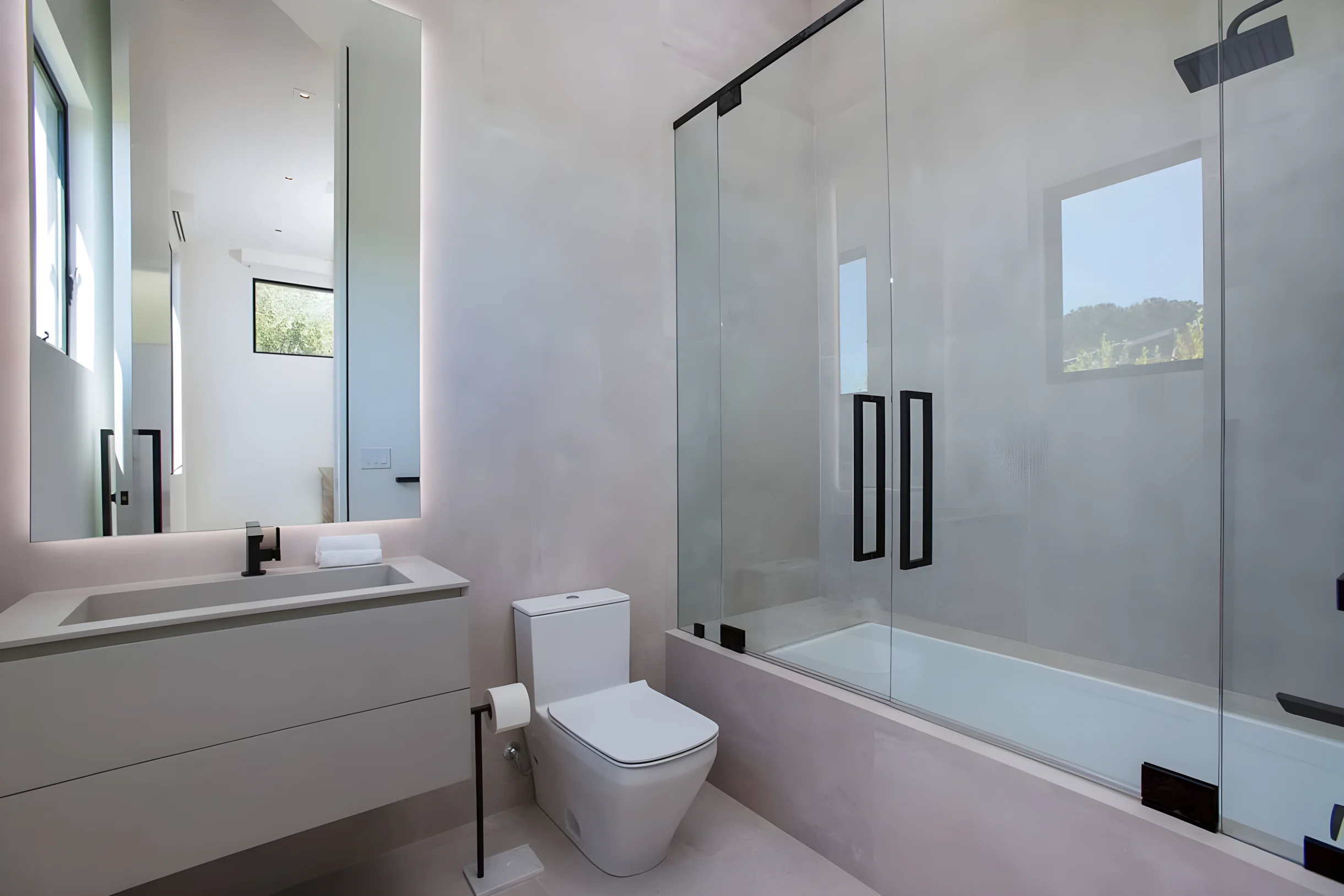 Ultra-Luxurious BH Estate | Pool, Theatre, Views #27