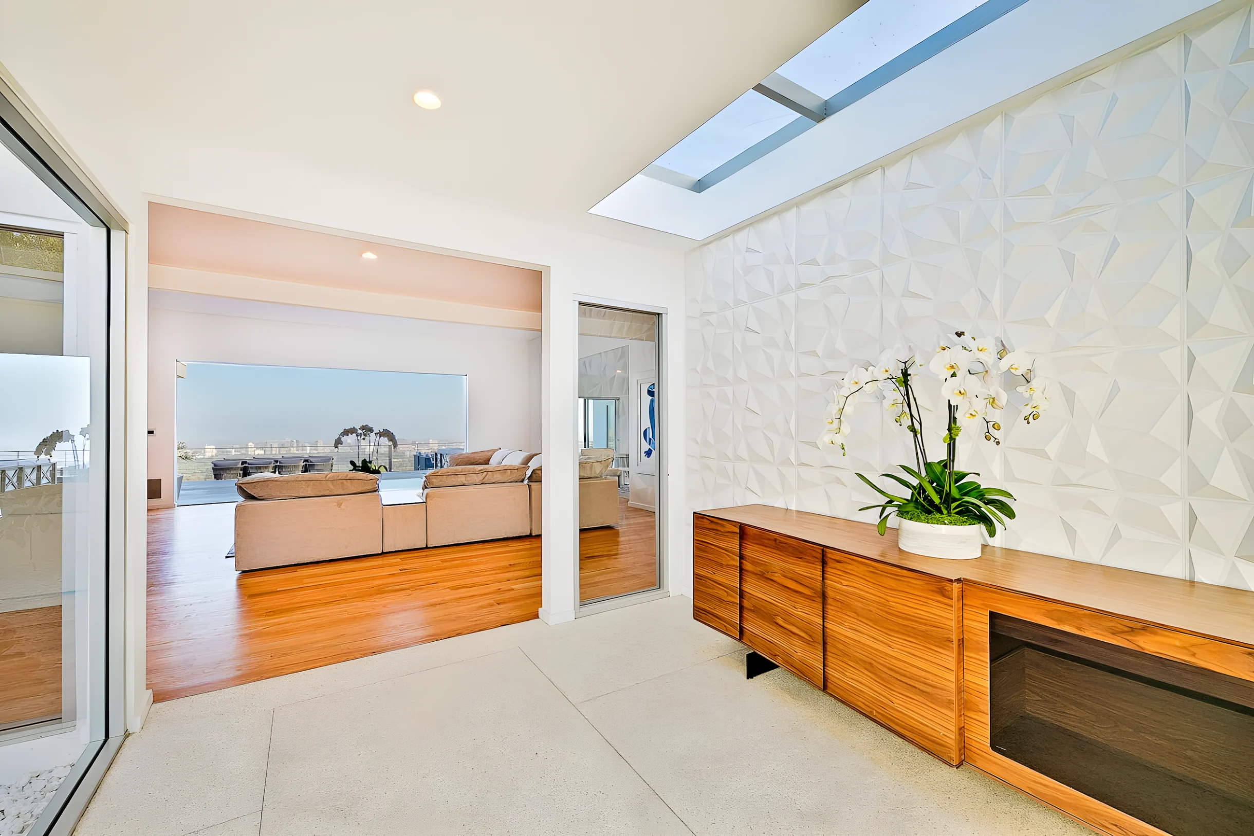 Stunning Modern Estate in BH | Pool, Spa, & Views #39