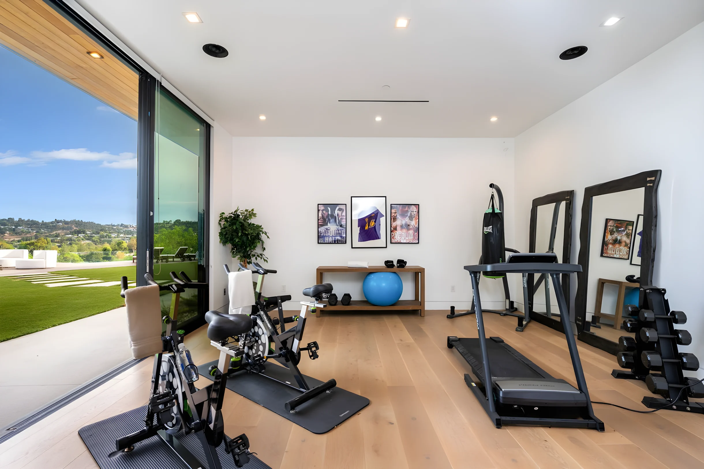 Royal Oaks Ultra-Luxury Resort #12