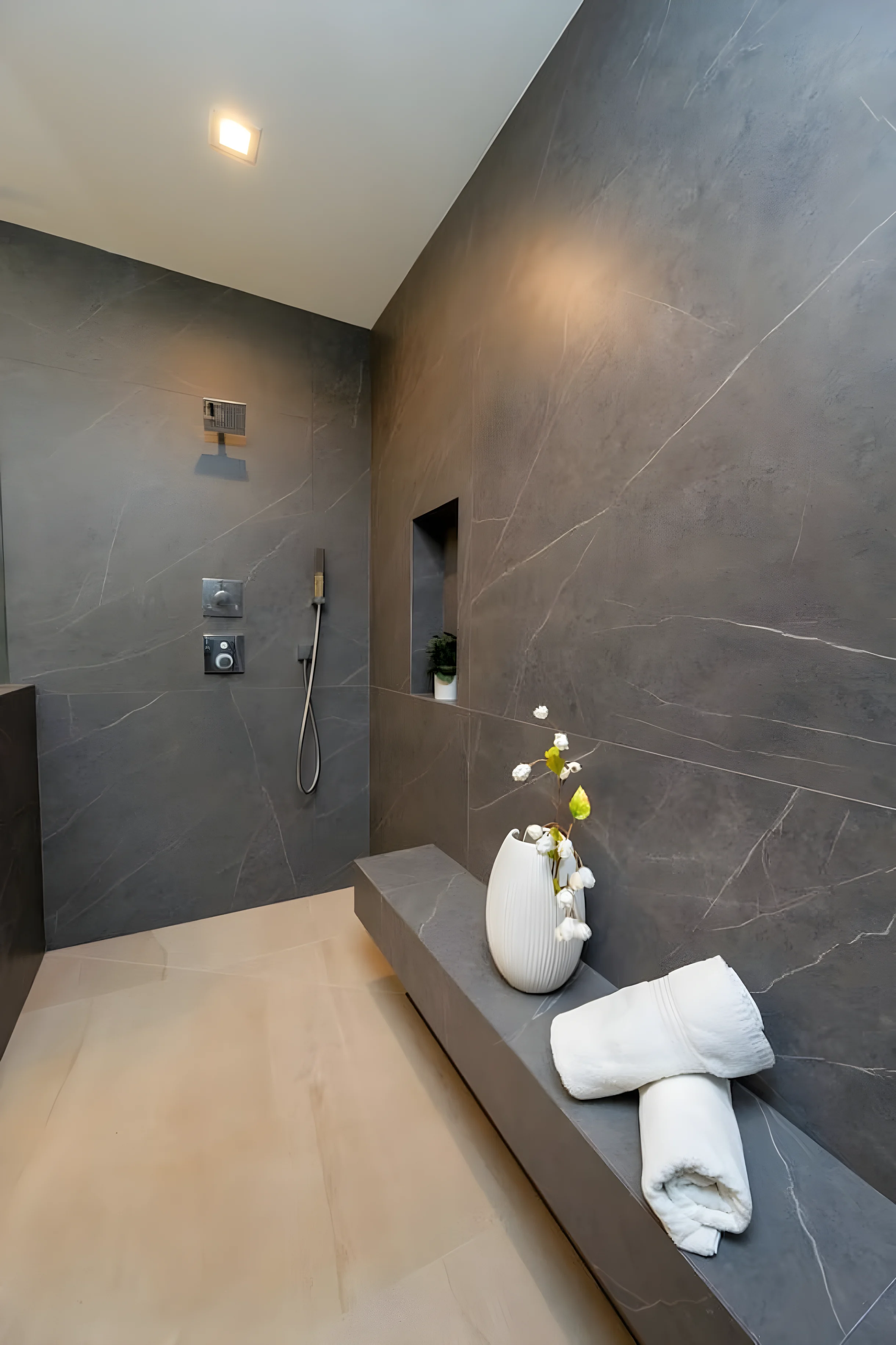 Royal Oaks Ultra-Luxury Resort #9